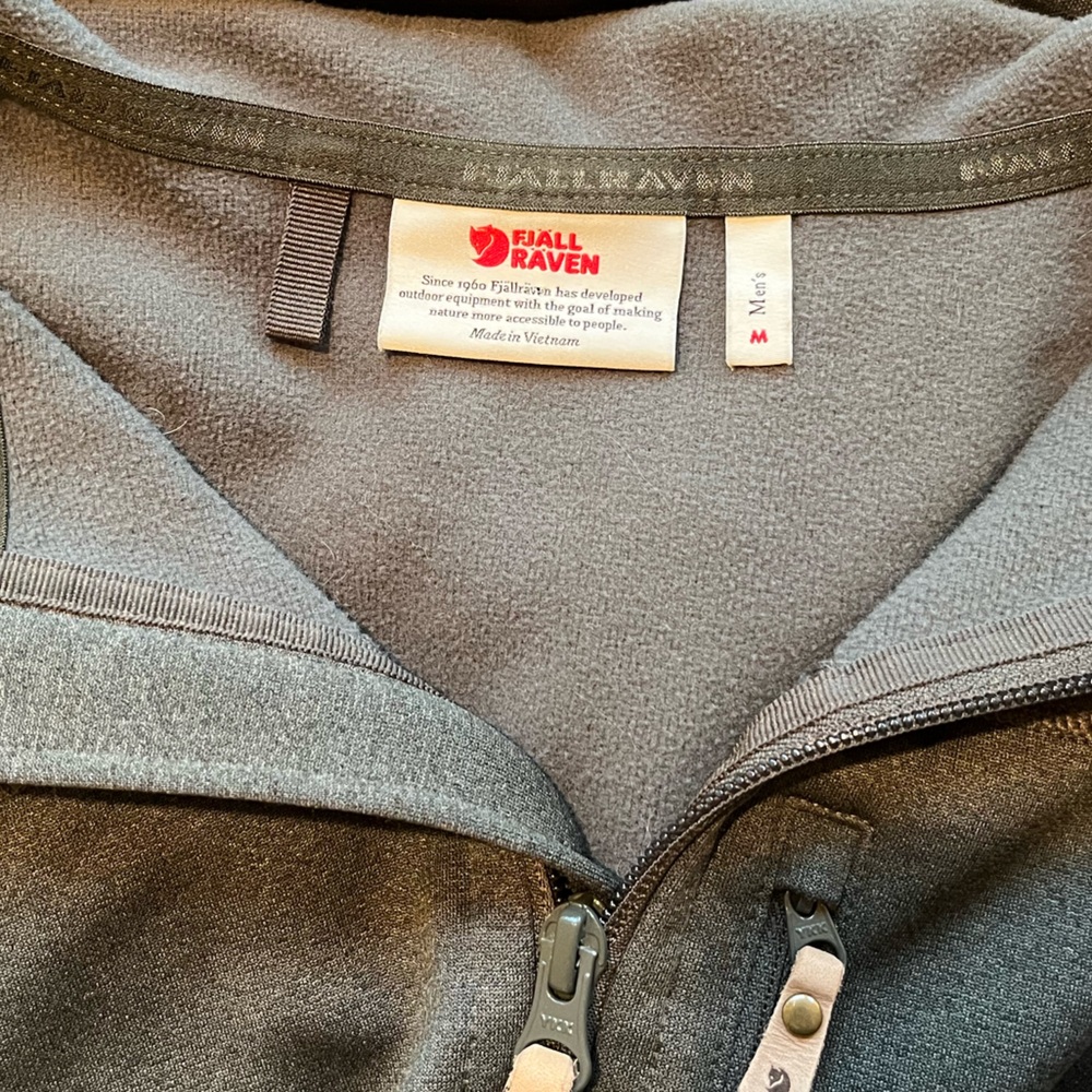 🦊 Fjällräven • Abisko Trail Fleece Hoodie • Olive Green Trekking Jacket • Size M - Picture 3 of 7